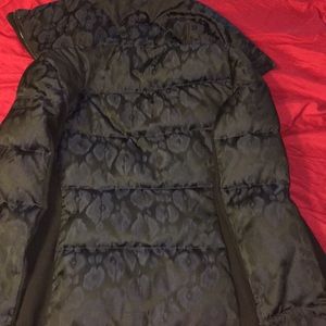 Elie Tahari Jackets & Coats - Elie Tahari puffer jacket Elie Tahari Jackets & Coats - Elie Tahari puffer jacket